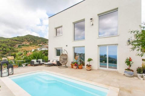 Сasa en venta en Alella, Barcelona, España 2 dormitorios, No. 140893 - foto 1