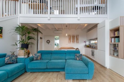 Сasa en venta en Alella, Barcelona, España 2 dormitorios, No. 140893 - foto 8