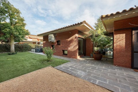 Сasa en venta en Sant Vicenc De Montalt, Barcelona, España 5 dormitorios, No. 140892 - foto 18