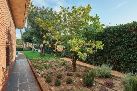 Сasa en venta en Sant Vicenc De Montalt, Barcelona, España 5 dormitorios, No. 140892 - foto 19