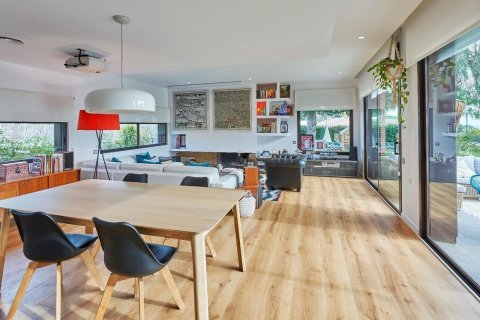 Сasa en venta en Sant Vicenc De Montalt, Barcelona, España 5 dormitorios, No. 140892 - foto 7