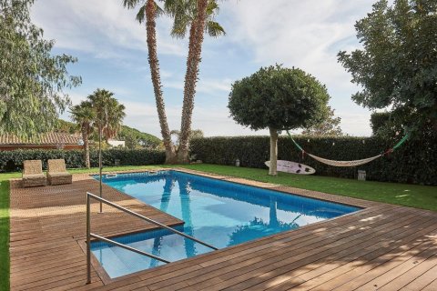 Сasa en venta en Sant Vicenc De Montalt, Barcelona, España 5 dormitorios, No. 140892 - foto 4