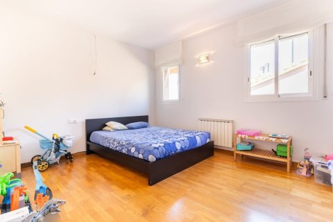 Сasa en venta en Sant Cugat del Vallès, Barcelona, España 4 dormitorios, No. 140896 - foto 28