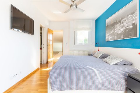 Сasa en venta en Sant Cugat del Vallès, Barcelona, España 4 dormitorios, No. 140896 - foto 23