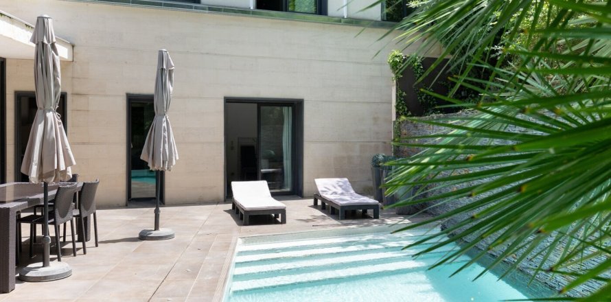 Māja Sant Cugat Del Valles, Barcelona, Spānijā 5 istabas, Nr. 140895