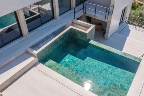 Сasa en venta en Alella, Barcelona, España 5 dormitorios, No. 140894 - foto 2