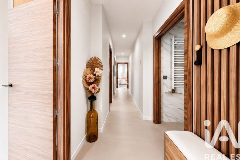 Apartamento en venta en Salou, Tarragona, España 3 dormitorios, 148 m2 No. 172219 - foto 3