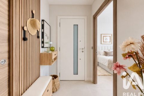 Apartamento en venta en Salou, Tarragona, España 3 dormitorios, 148 m2 No. 172219 - foto 2