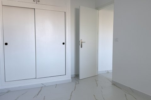 Apartment for sale in Villamartin, Alicante, Spain 2 bedrooms, 55 sq.m. No. 191048 - photo 5