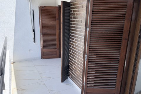 Apartment for sale in Villamartin, Alicante, Spain 2 bedrooms, 55 sq.m. No. 191048 - photo 11