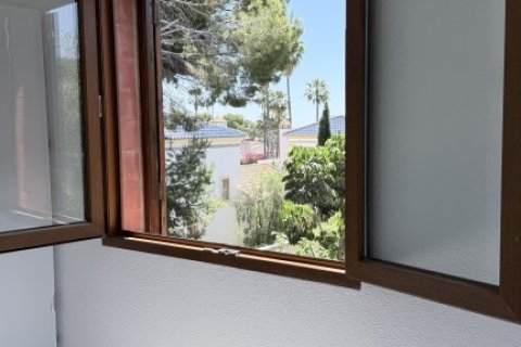 Apartment for sale in Villamartin, Alicante, Spain 2 bedrooms, 55 sq.m. No. 191048 - photo 8