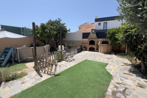Huvila myytävänä Torrevieja, Alicante, Espanja, 3 makuuhuonetta, 192 m2 No. 191050 - kuva 3