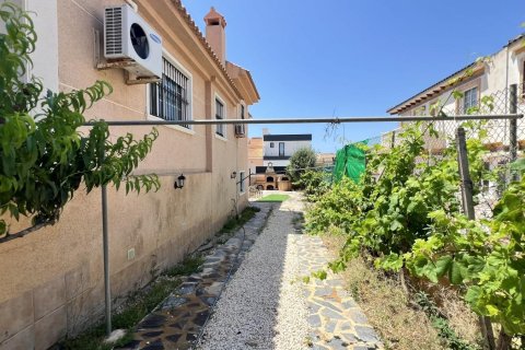Huvila myytävänä Torrevieja, Alicante, Espanja, 3 makuuhuonetta, 192 m2 No. 191050 - kuva 27