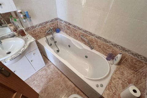 Huvila myytävänä Torrevieja, Alicante, Espanja, 3 makuuhuonetta, 192 m2 No. 191050 - kuva 18