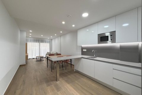 Apartamento en Torrevieja, Alicante, España 2 dormitorios, 103 m2 No. 191051