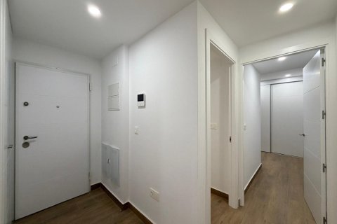 Apartamento en venta en Torrevieja, Alicante, España 2 dormitorios, 103 m2 No. 191051 - foto 4