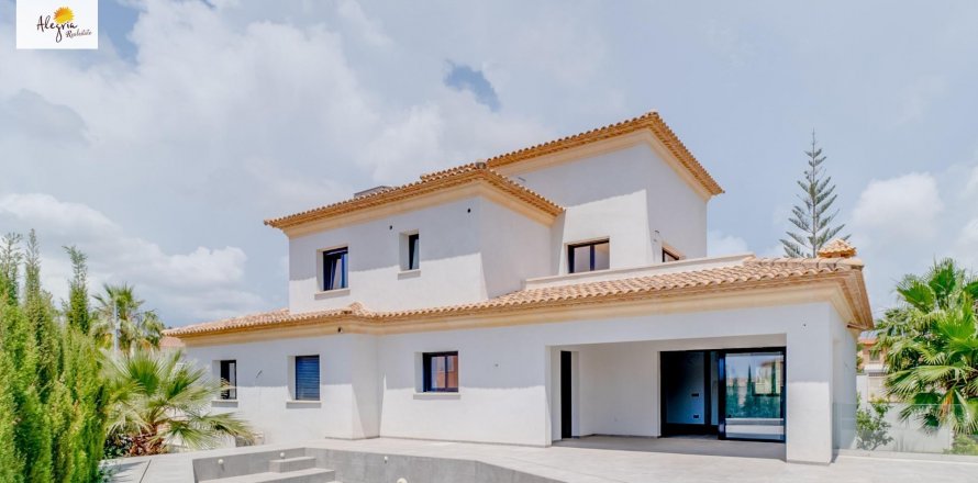 Villa Calpe, Alicante, Spanien 5 sovrum, 356 kvm. Nr. 116799