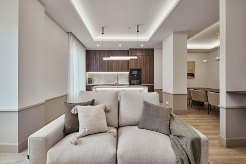 Apartamento en Madrid, España 3 dormitorios, 142 m2 No. 180167