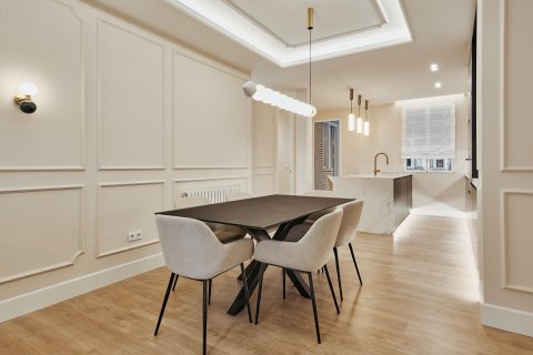 Dzīvoklis pārdošanā Madrid, Spānijā 3 istabas, 128 m2 Nr. 180166 - attēls 8