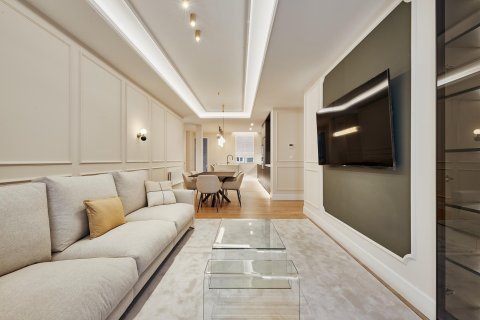 Dzīvoklis pārdošanā Madrid, Spānijā 3 istabas, 128 m2 Nr. 180166 - attēls 3