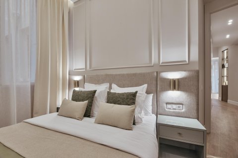Apartament w Madrid, Hiszpania 3 sypialnie, 134 mkw. nr 180165 – zdjęcie 17