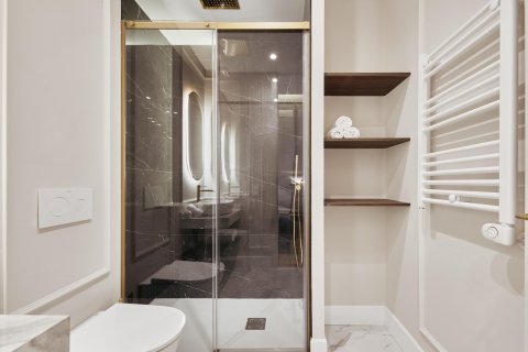 Apartament w Madrid, Hiszpania 3 sypialnie, 134 mkw. nr 180165 – zdjęcie 28