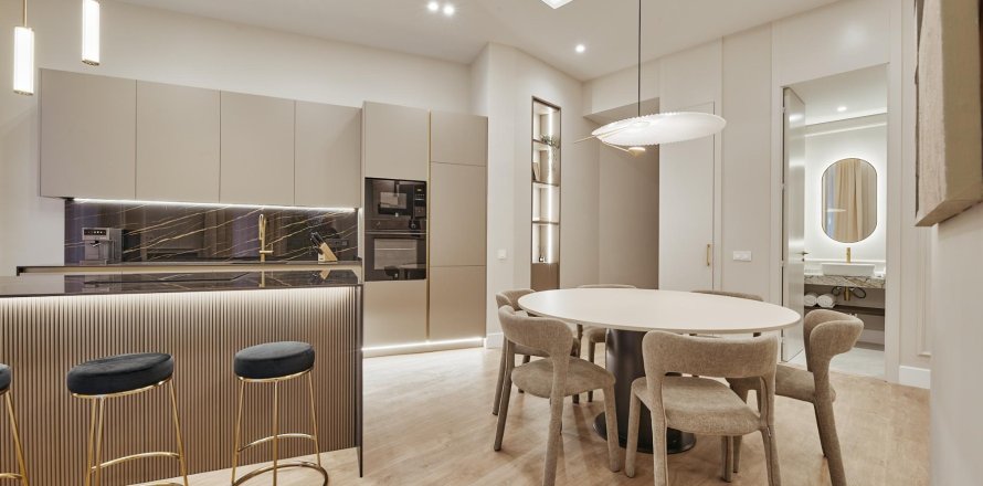 Apartament w Madrid, Hiszpania 3 sypialnie, 134 mkw. nr 180165