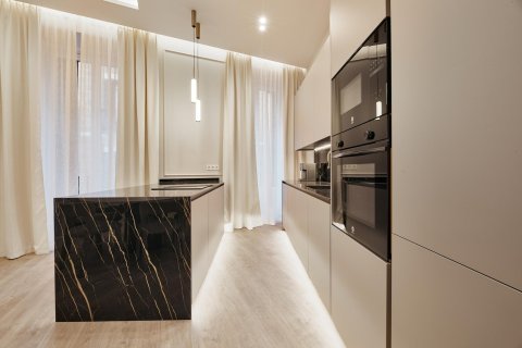 Apartament w Madrid, Hiszpania 3 sypialnie, 134 mkw. nr 180165 – zdjęcie 14