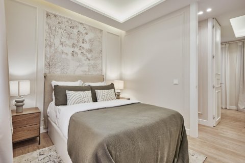 Apartament w Madrid, Hiszpania 2 sypialnie, 104 mkw. nr 180162 – zdjęcie 16