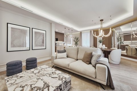 Apartamento en Madrid, España 2 dormitorios, 104 m2 No. 180162