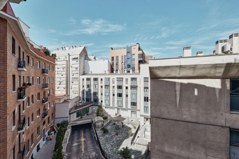 Apartament w Madrid, Hiszpania 2 sypialnie, 104 mkw. nr 180162 – zdjęcie 27