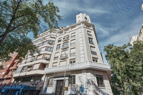 Apartament w Madrid, Hiszpania 2 sypialnie, 104 mkw. nr 180162 – zdjęcie 28