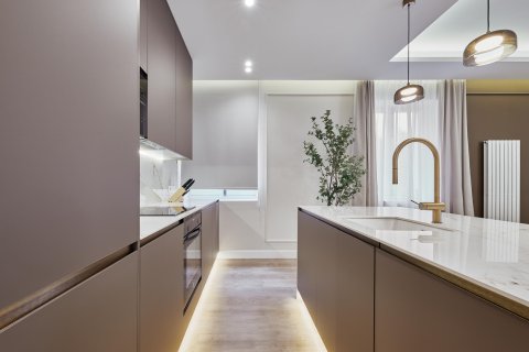 Apartament w Madrid, Hiszpania 2 sypialnie, 104 mkw. nr 180162 – zdjęcie 8