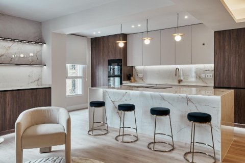 Huoneisto myytävänä Madrid, Espanja, 3 makuuhuonetta, 189 m2 No. 180164 - kuva 29