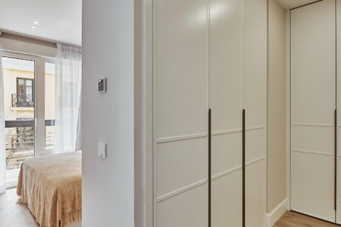 Huoneisto myytävänä Madrid, Espanja, 3 makuuhuonetta, 189 m2 No. 180164 - kuva 13