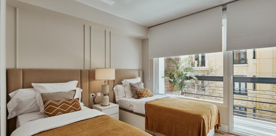 Huoneisto Madrid, Espanja 3 makuuhuonetta, 189 m2 No. 180164