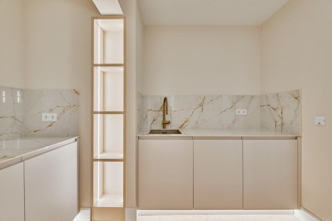 Huoneisto myytävänä Madrid, Espanja, 3 makuuhuonetta, 189 m2 No. 180164 - kuva 12