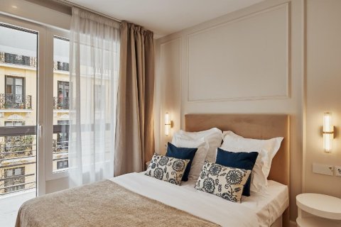 Huoneisto myytävänä Madrid, Espanja, 3 makuuhuonetta, 189 m2 No. 180164 - kuva 14