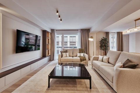 Huoneisto myytävänä Madrid, Espanja, 3 makuuhuonetta, 189 m2 No. 180164 - kuva 10