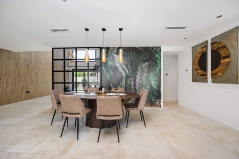 Villa en venta en Torrevieja, Alicante, España 5 dormitorios, 250 m2 No. 149791 - foto 7