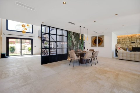 Villa en venta en Torrevieja, Alicante, España 5 dormitorios, 250 m2 No. 149791 - foto 6