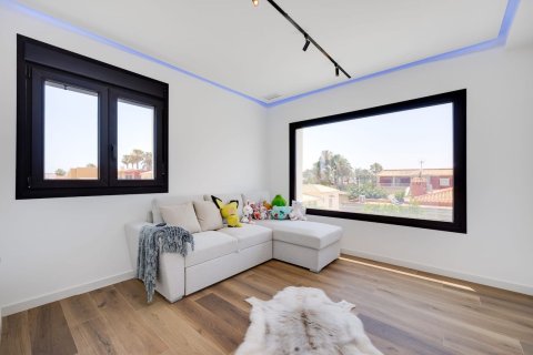 Villa en venta en Torrevieja, Alicante, España 5 dormitorios, 250 m2 No. 149791 - foto 25