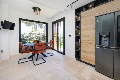 Villa en venta en Torrevieja, Alicante, España 5 dormitorios, 250 m2 No. 149791 - foto 17