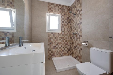 Townhouse for sale in Torrevieja, Alicante, Spain 3 bedrooms, 229 sq.m. No. 149788 - photo 16