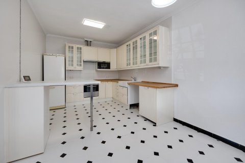 Townhouse for sale in Torrevieja, Alicante, Spain 3 bedrooms, 229 sq.m. No. 149788 - photo 7