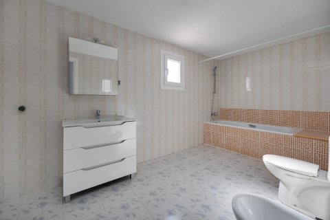 Townhouse for sale in Torrevieja, Alicante, Spain 3 bedrooms, 229 sq.m. No. 149788 - photo 25