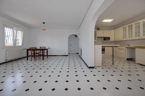 Townhouse for sale in Torrevieja, Alicante, Spain 3 bedrooms, 229 sq.m. No. 149788 - photo 6