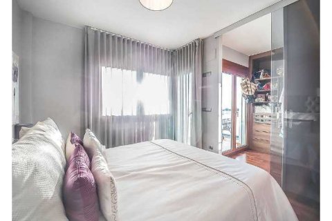 Radhus till salu i Guardamar del Segura, Alicante, Spanien 4 sovrum, 247 kvm. Nr. 149785 - foto 19