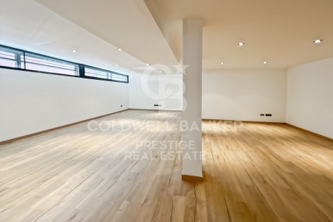 House à vendre à Barcelona, Espagne, 4 chambres, 434 m2 No. 178801 - photo 12