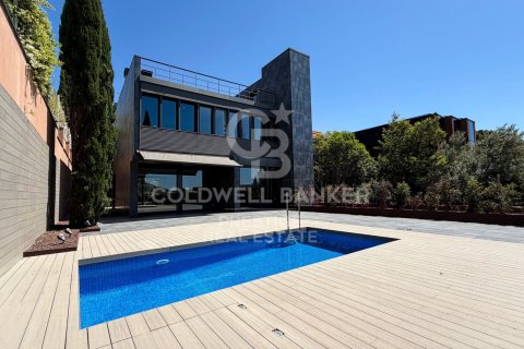 House à vendre à Barcelona, Espagne, 4 chambres, 434 m2 No. 178801 - photo 2